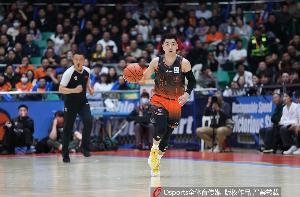 鲁媒：山东男篮进入假期&暂定6月7日集结 可以说是史上最短假期配图