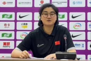 中国U17女篮主帅:队员们贯彻教练意图顽强追分 备战目标更清晰配图