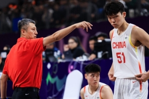 杨瀚森:尽力去打球 为国争光 帮助中国男篮进奥运会是我的目标配图
