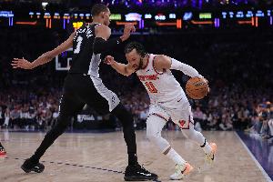 名嘴:我现在把布伦森排在联盟第4 位于文班&约基奇&SGA之后配图