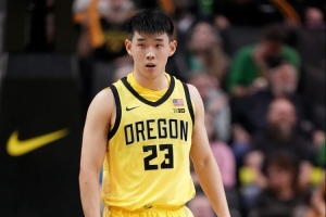 媒体人:林葳已经放弃了北卡罗来纳大学提供的奖学金和NIL支持配图