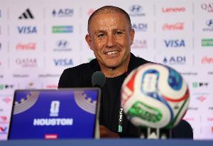 卡纳瓦罗社媒：我们变得强大需要经验 C罗始终是每个人的榜样配图