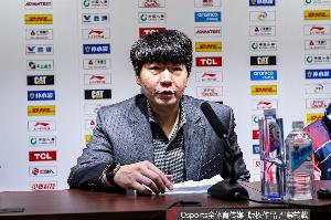 鲁媒:山东男篮近期工作就是安心备战 以及内外援引进情况沟通配图