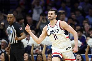 NBA选秀大会:骑士29顺位选中卡拉班送至国王换回34号签+1次轮!配图