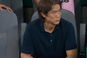 洪明甫称踢得不错,韩媒抨击:震惊!这场堪称队史世界杯最差表现配图