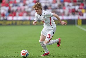 世体:戈登70分钟造的威胁没有拉什20分钟多,他在巴萨可能更舒服配图