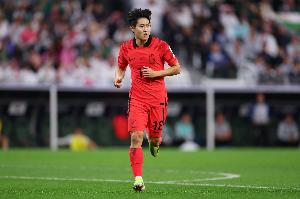 韩国前国脚:南非精准掌握了韩国战术要害,李刚仁的位置令人遗憾配图