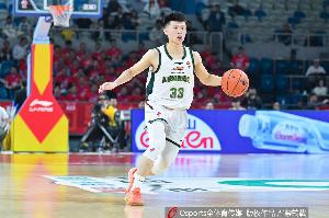 媒体人:山东男篮有意王岚嵚 他们愿意支付数额不小的转会费配图