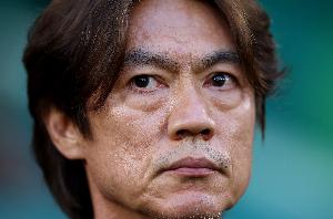 韩足协:洪明甫年薪38亿韩元是假消息,实际与公众所知相差不大配图