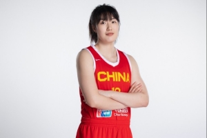 罗欣棫:自己的体能进步很大 身体也变壮了 女篮的训练气氛很好配图