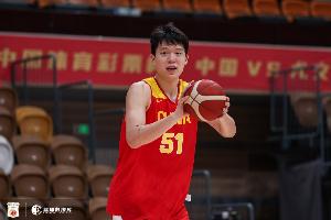 下月3号迎战日本男篮！媒体人：中国男篮集训队今天已前往沈阳配图