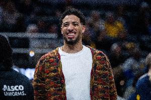 哈利伯顿：我恢复的很好 第一次感觉自己是一个健康的NBA球员了配图