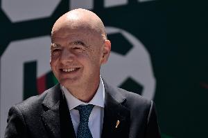 赚麻了!马卡:2026世界杯FIFA预计收入高达120亿欧,是上届近2倍配图