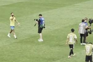 爱憎分明!库尼亚前1秒暖心安慰田中碧 发现盐贝健人秒变脸嘲讽配图