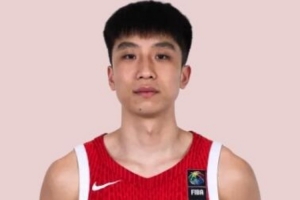 媒体人:石洺豪在进攻端表现亮眼 张淳智全队唯一得分上双也可以配图