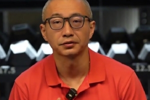 于嘉：老詹与库里的关系越来越好 想要快乐篮球 为何不选择勇士？配图