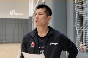 山东男篮官方:鞠维松任一线队助理教练 李敬宇任青年队主教练配图