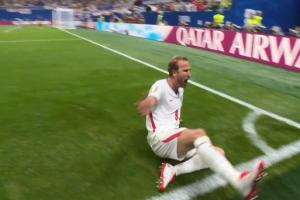 凯恩双响，英格兰2-1反超配图