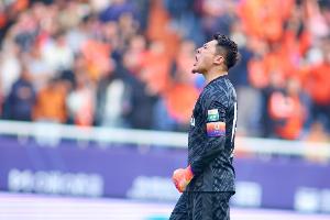 王大雷:京鲁战都是经典战,去年客场1比6和主场6比0都是经典案例配图