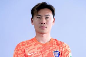 33岁后卫李松益与云南玉昆解约,自由身加盟上海申花配图