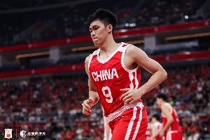国家队首秀惊艳!庞峥麟上半场4中3得到7分 正负值+14配图