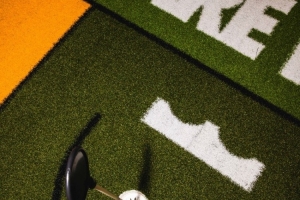 拭目以待!詹姆斯晒旗下家庭基金会将在阿克伦发布高尔夫慈善项目配图