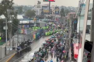DO:尽管遭遇极端天气,墨西哥对阵英格兰的赛事目前仍将如期进行配图
