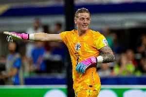 皮克福德世界杯出战17场比赛，追平英格兰队史出场纪录配图