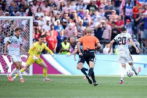 比利时3-1领先美国!美国门将超巨失误,CDK断球范纳肯笑纳空门配图