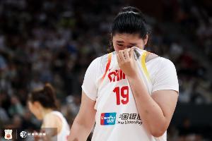 媒体人:张子宇28+10+4进步明显 王思雨16+4+5依旧外线定海神针配图