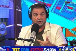 名嘴:不确定老詹是否还愿意接受莱利的掌控 这规矩比洛城克城多配图