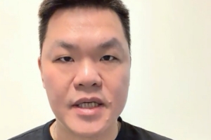 朱芳雨捐20万救灾：一方有难八方支援 望早日重建家园 广西加油！配图