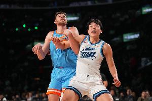 拓记：在NBA抢好篮板就能打10年以上 杨瀚森在这方面要努力加强配图