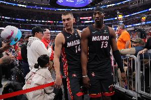希罗不要再搞无聊的硬汉把戏!NBA是一场生意 被交易不该迁怒队友配图