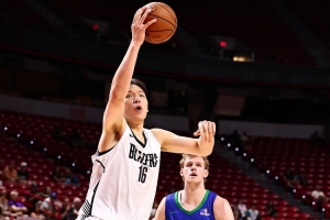 美媒体人:虽然要理性看待夏联 但杨瀚森配得上在NBA拿到更多时间配图
