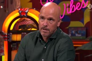 滕哈赫锐评英格兰：换人糟糕且保守，比赛计划和临场调度都不对配图